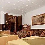 チッタ ストゥディ 3* ミラノ
